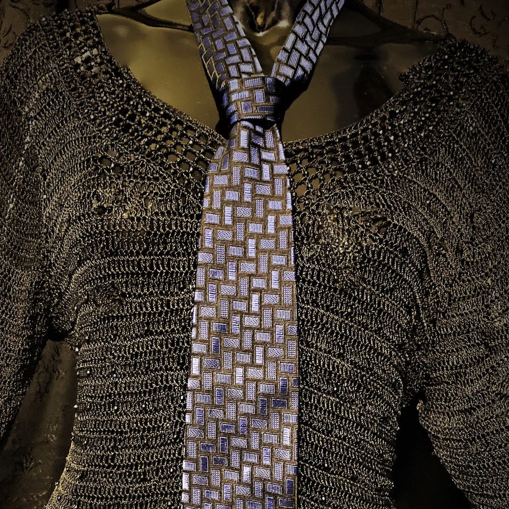 DANIEL CRAIG BLUE GEOMETRIC ITALIAN SILK TIE